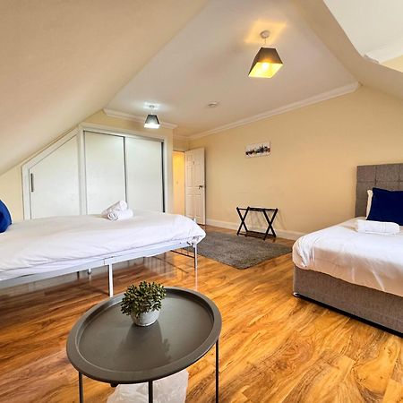 Relaxing Airport Rooms Stanwell Екстер'єр фото